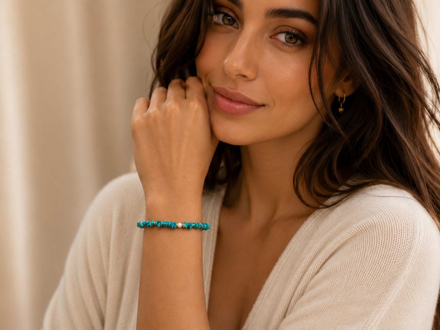 Bracciale Donna Artigianale Handmade | Turchese Grezzo Irregolare e Perline Dorate | Made in Italy