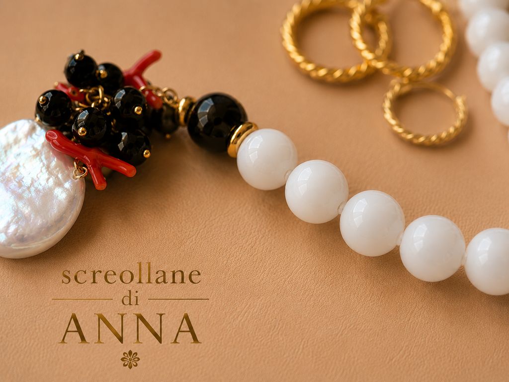 Collana Donna Artigianale Handmade | Onice Bianco e Nero, Perla Barocca e Corallo | Made in Italy