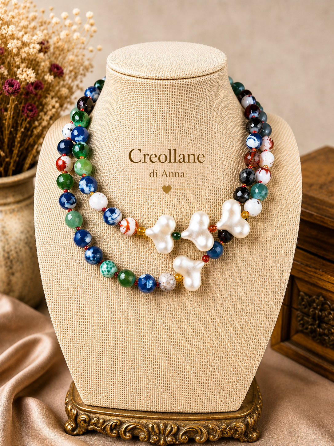 Collana Artigianale Handmade | Agata Tinta Blu e Cuori Bianchi | Made in Italy