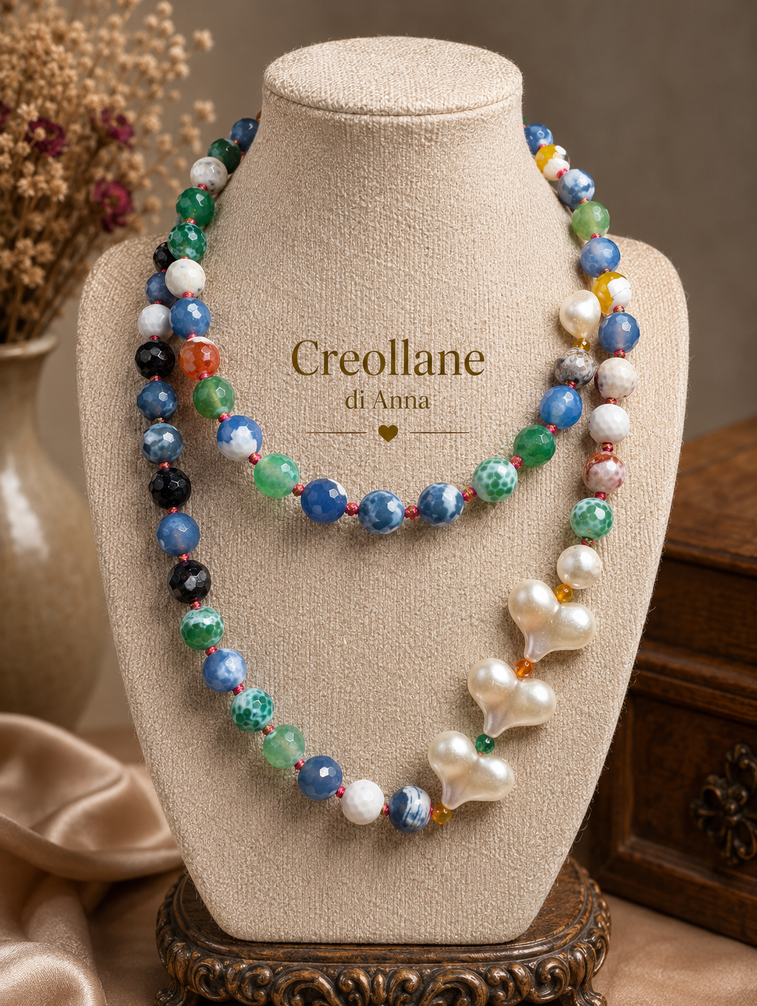 Collana Artigianale Handmade | Agata Tinta Blu e Cuori Bianchi | Made in Italy