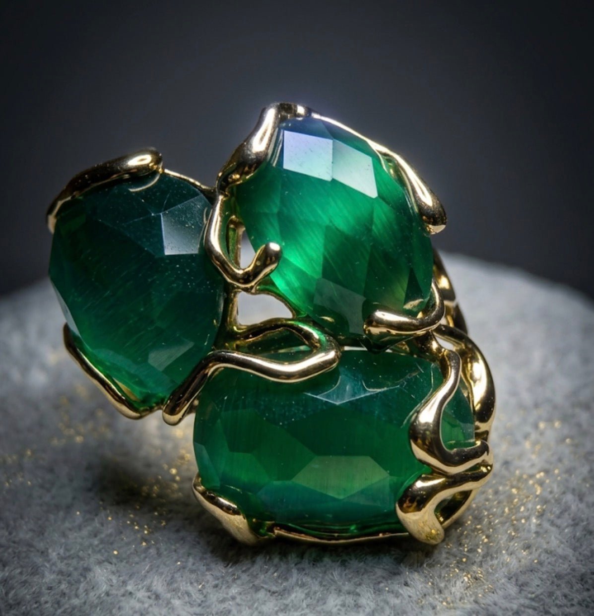 Anelli Anello in bronzo dorato regolabile verde. - Handmade Made in Italy