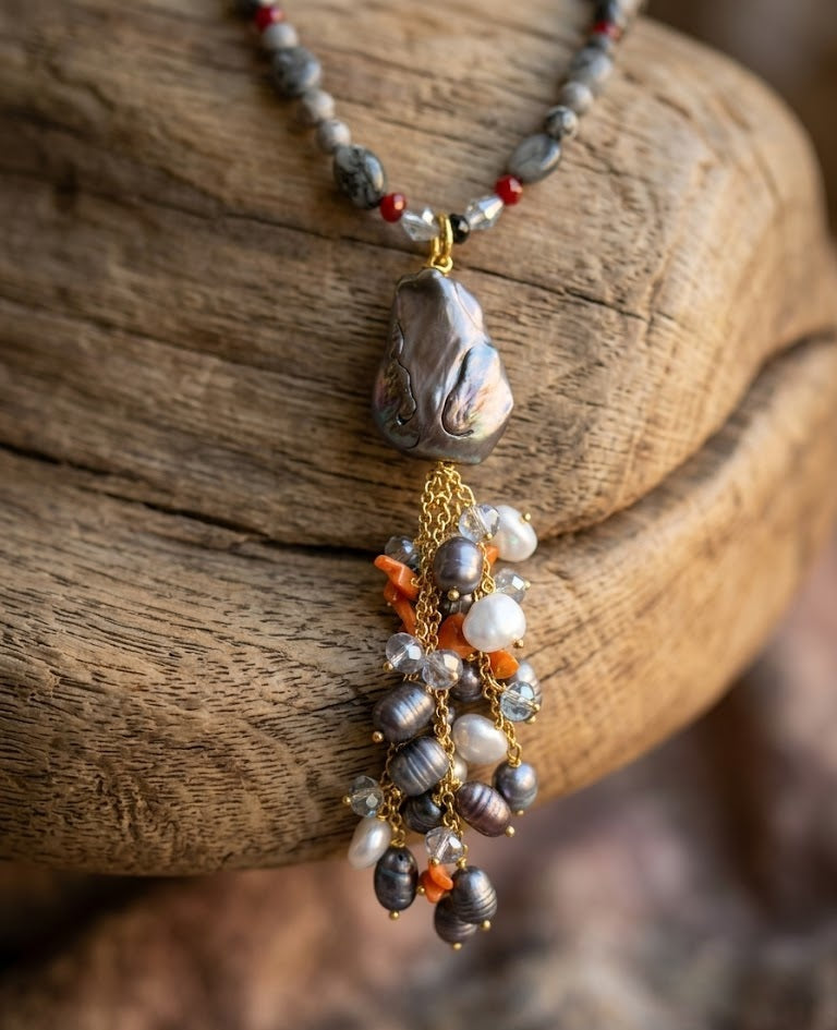 Collana Girocollo a Tre Fili in Diaspro Picasso, Perle e Pasta di Corallo | Handmade