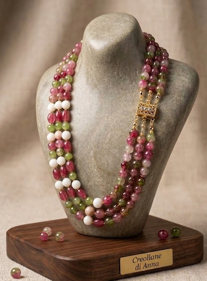 Collana Girocollo a Tre Fili in Giada, Occhio di Gatto e Perla Naturale | Handmade Italia
